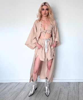 SET BEACHY NUDE